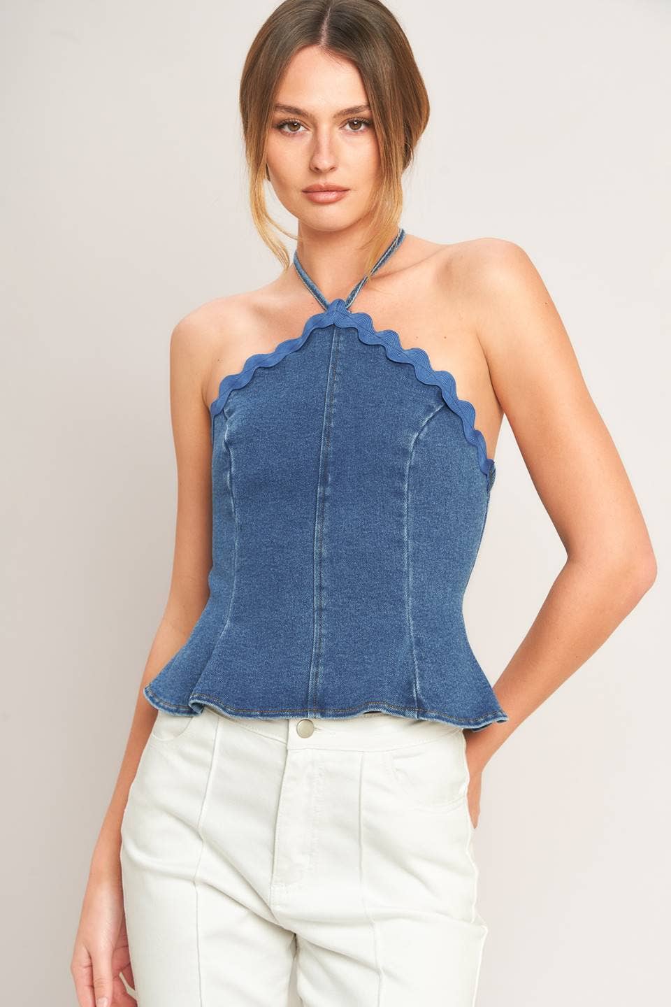 A washed denim top - IT14027B: MEDIUM INDIGO / Contemporary / S