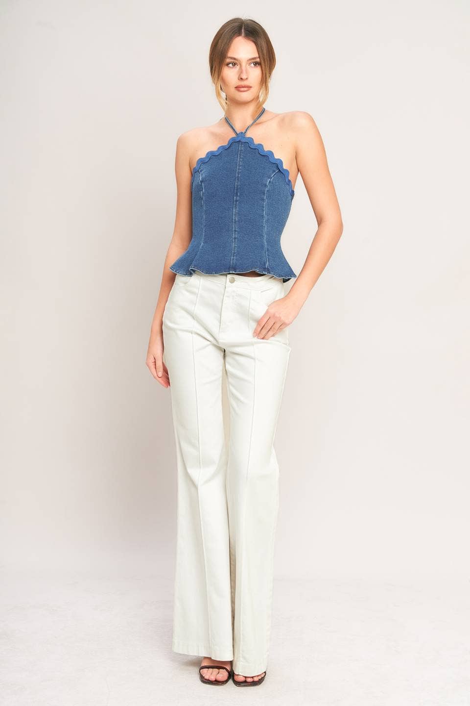 A washed denim top - IT14027B: MEDIUM INDIGO / Contemporary / S